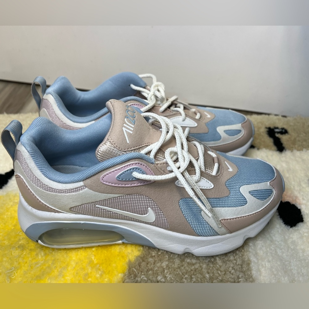 Women’s Air Max 200